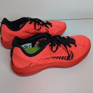 Nike women lunarlon racing shoes size 7
